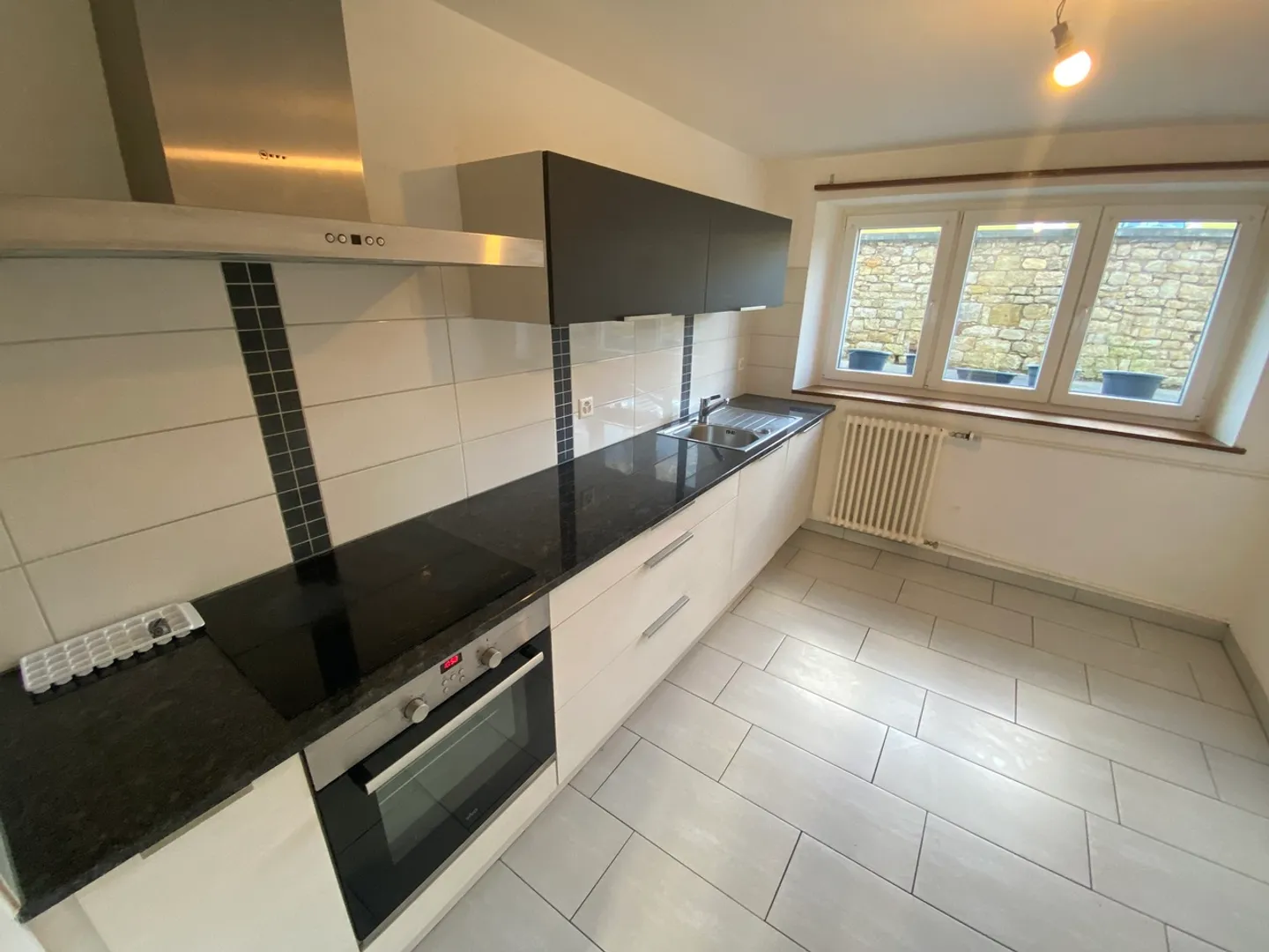 3.5-room apartment on the 1st floor / attractive conditions - Photo 3 of 13