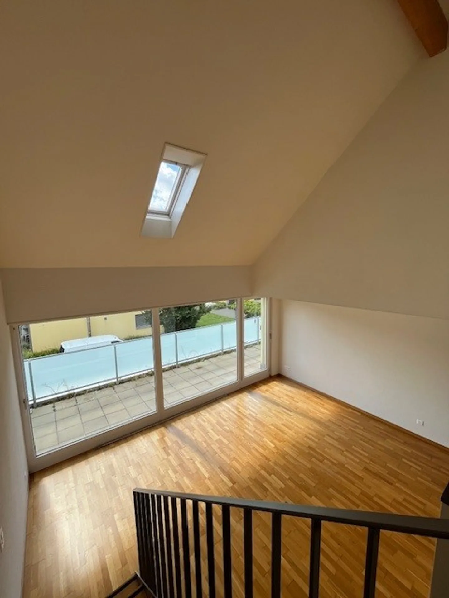 Spezielle 4.5-Zimmer-Galeriewohnung für Ihre WG? (Nähe IKEA) - Foto 9 von 13