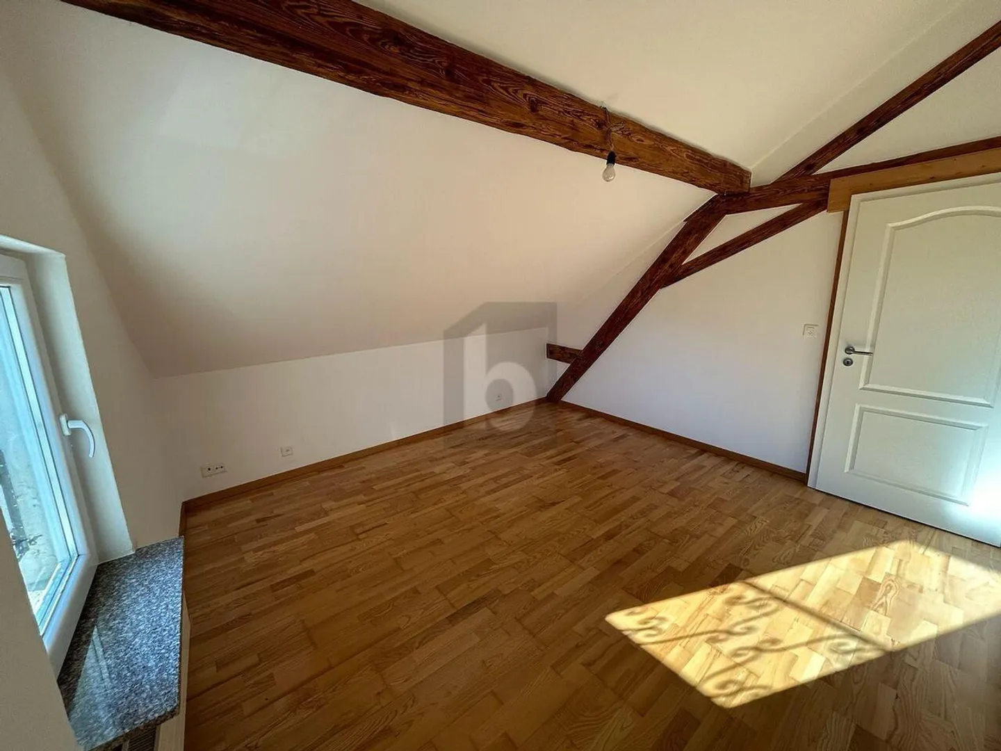 PREZZO TOP! APPARTAMENTO IN CASA CON BELLA VISTA! - Foto 4 di 6