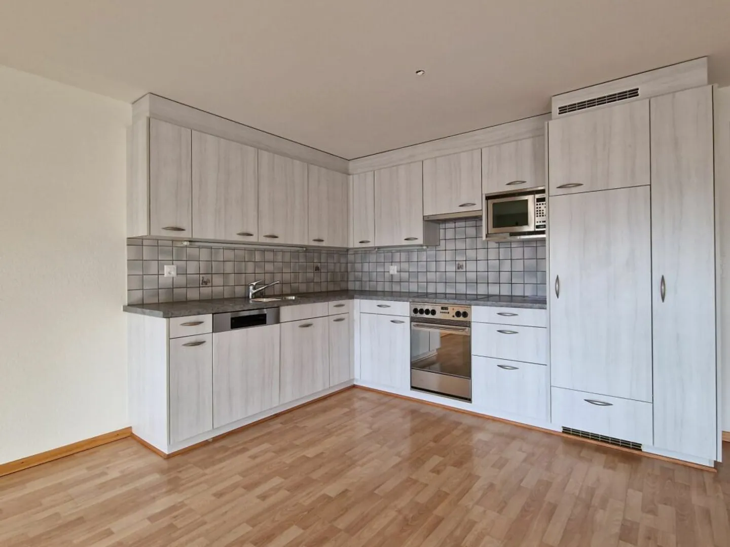 Appartamento in vendita - Foto 5 di 8