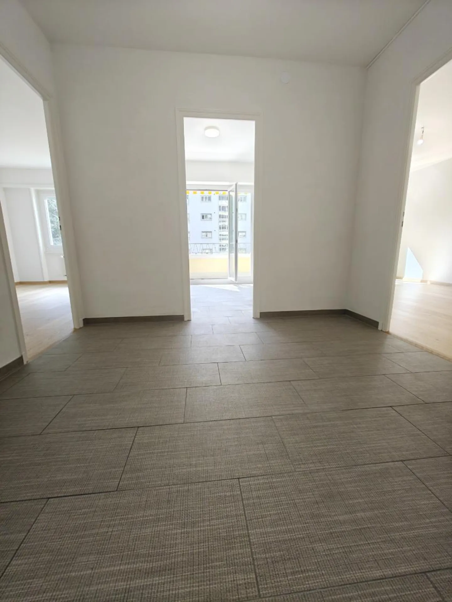 Appartamento 2.5 stanze - Foto 3 di 11