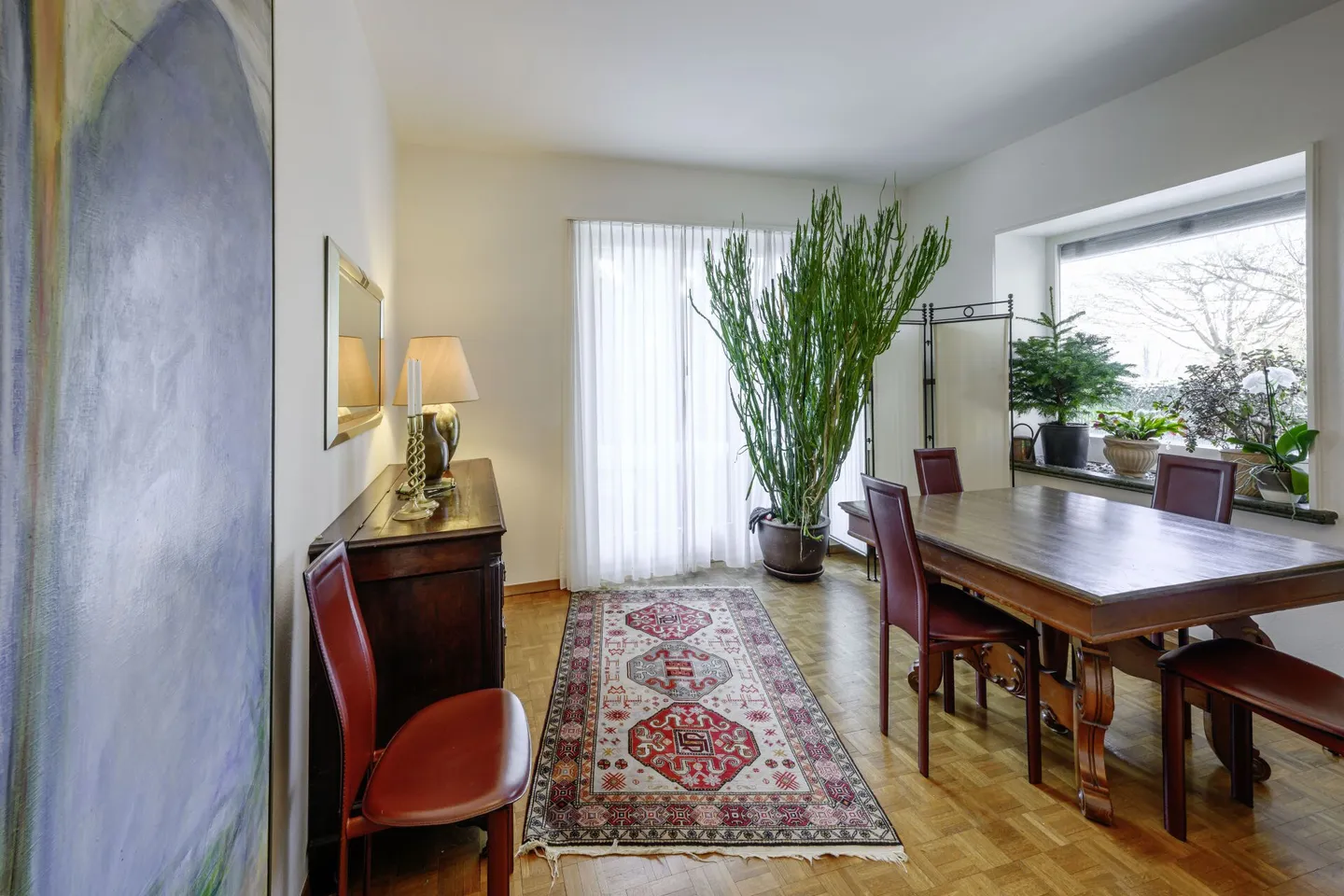 Semi-Detached House with Unobstructed Views of the Alps and Lake Zurich - Photo 3 of 12