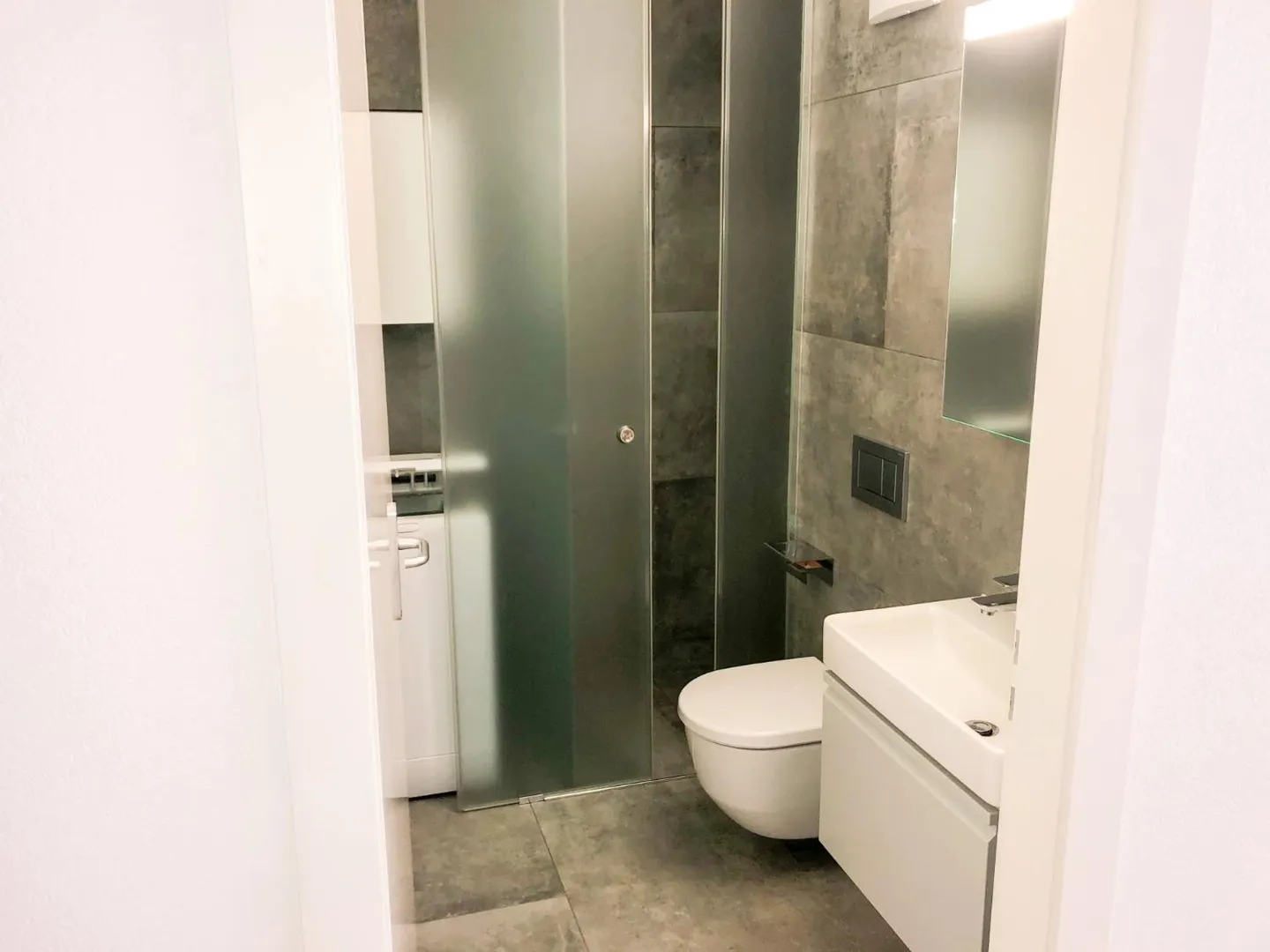 Bel appartement de 2,5 pièces près du centre-ville et des commodités. - Photo 8 sur 8