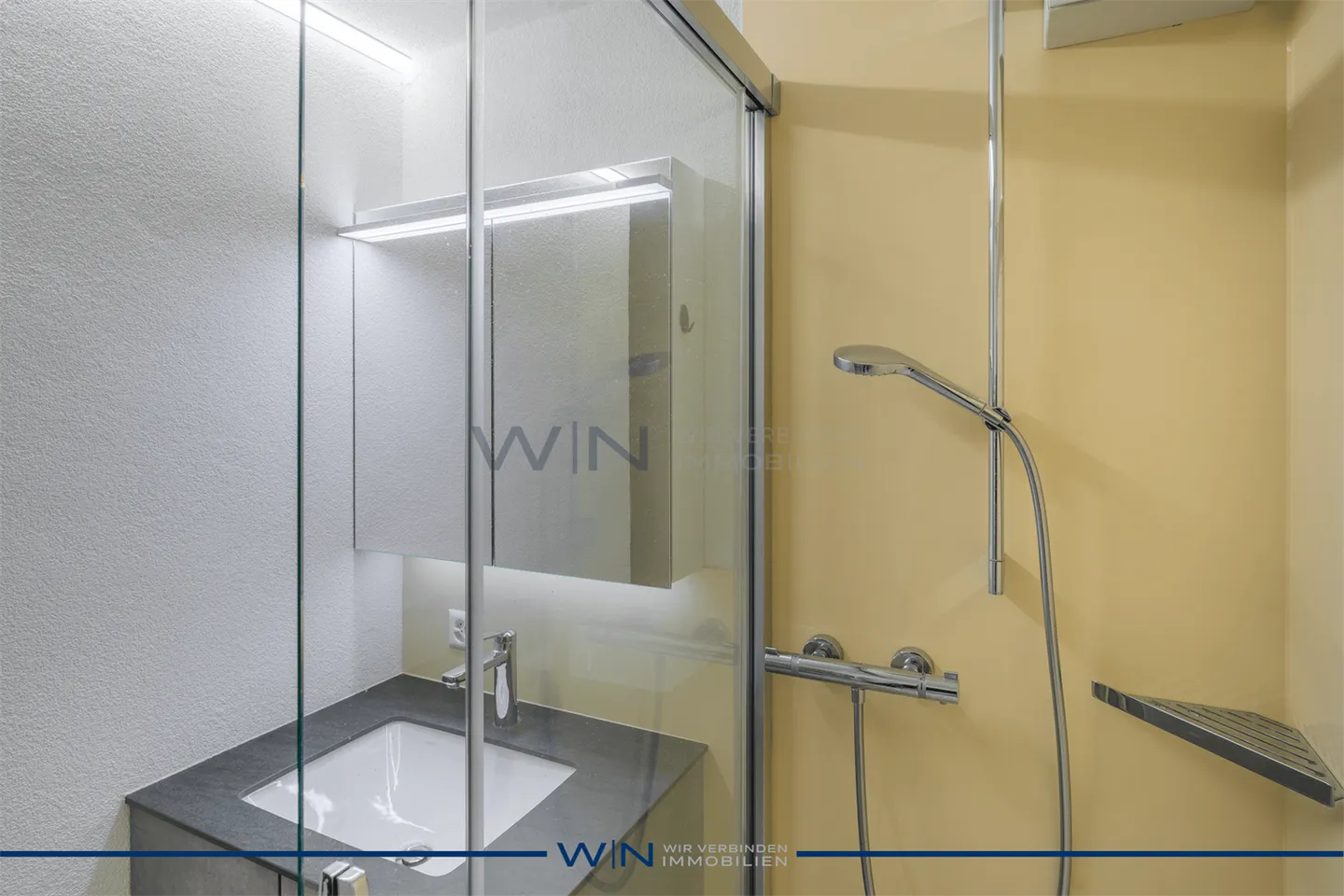 Zona residenziale tranquilla con vicinanza urbana - Foto 6 di 8