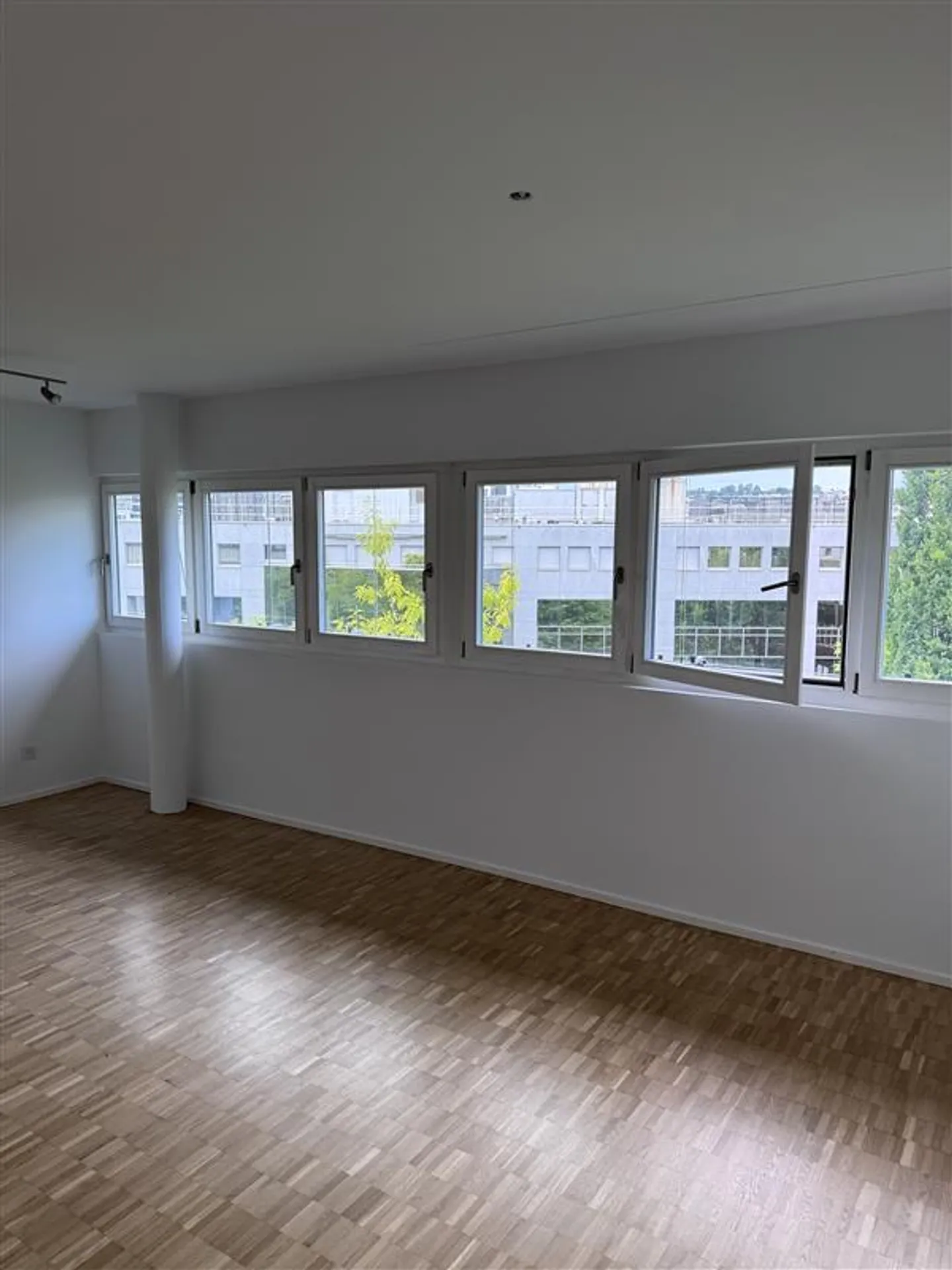 Maisonette di 3,5 stanze in una posizione molto centrale ad Altstetten - Foto 4 di 5