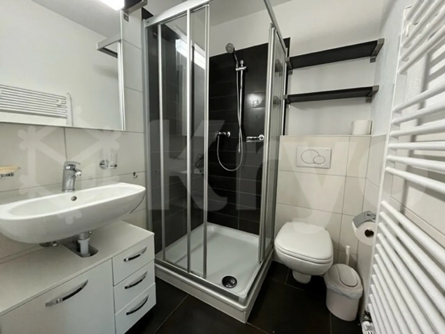 Delémont, prächtige 4,5-Zimmer-Wohnung von 143 m2 zu vermieten - Foto 3 von 11