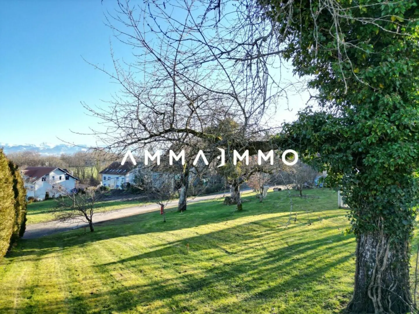 Più di una villa libera - Foto 9 di 11