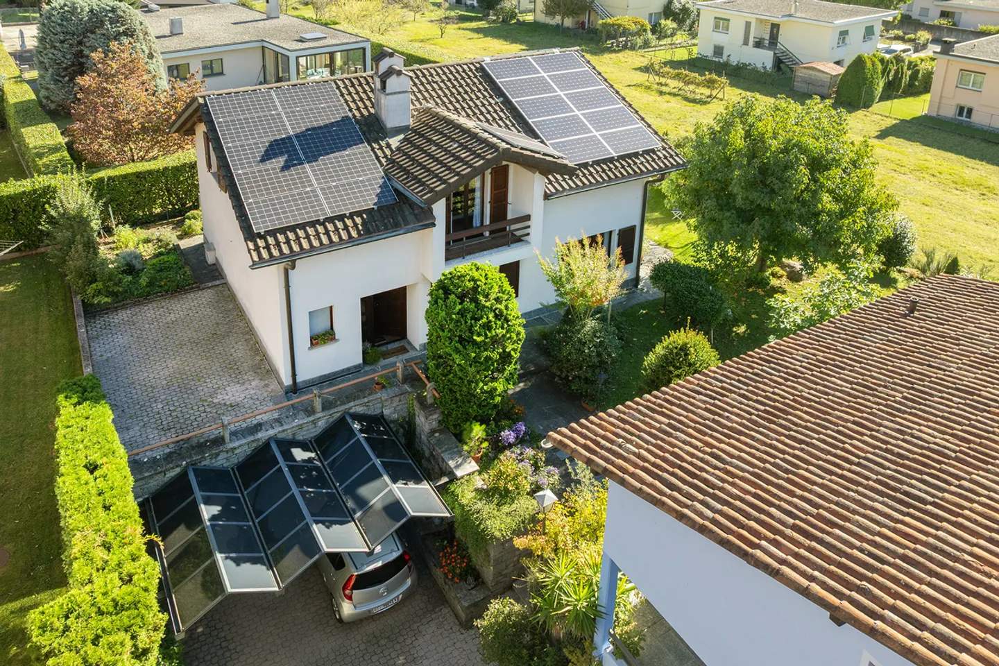 Large house in a quiet area - Photo 1 of 13