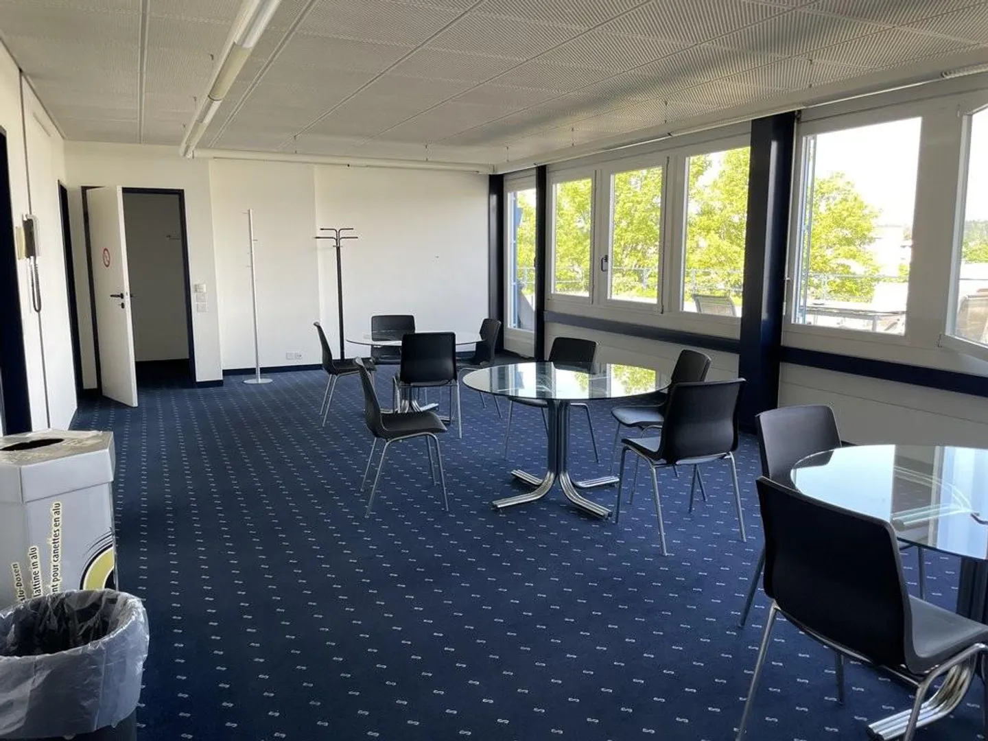 Ausgebautes Büro nahe Aarau - Foto 4 von 4