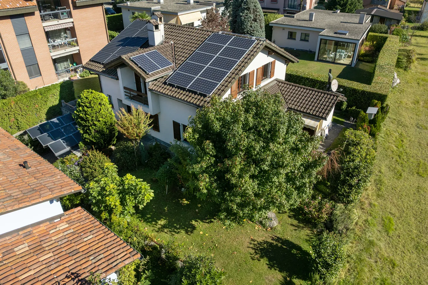 Large house in a quiet area - Photo 2 of 13