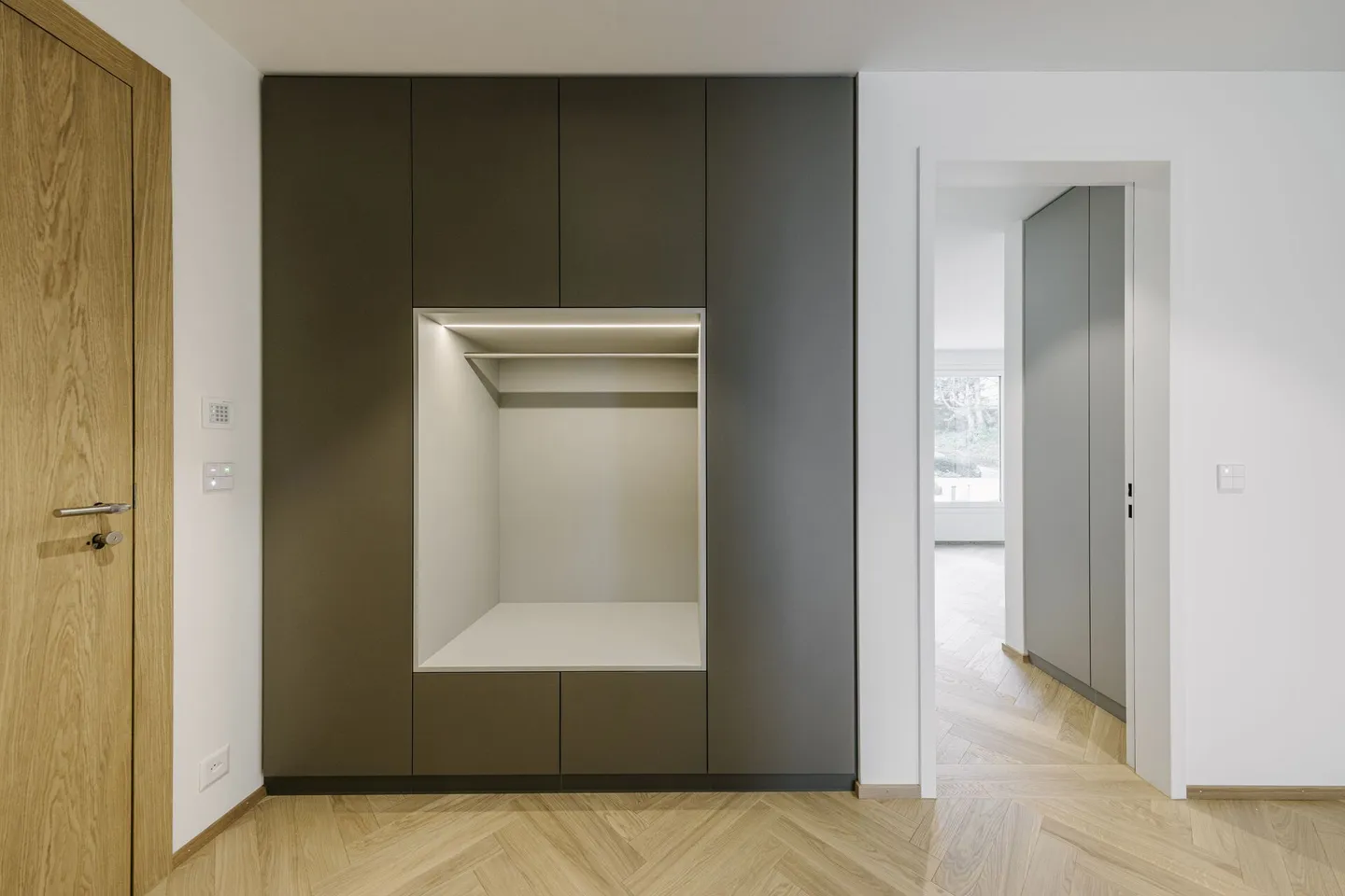 Exklusive 3.5-Zimmerwohnung mit unverbaubarem See- und Bergblick - Foto 6 von 8