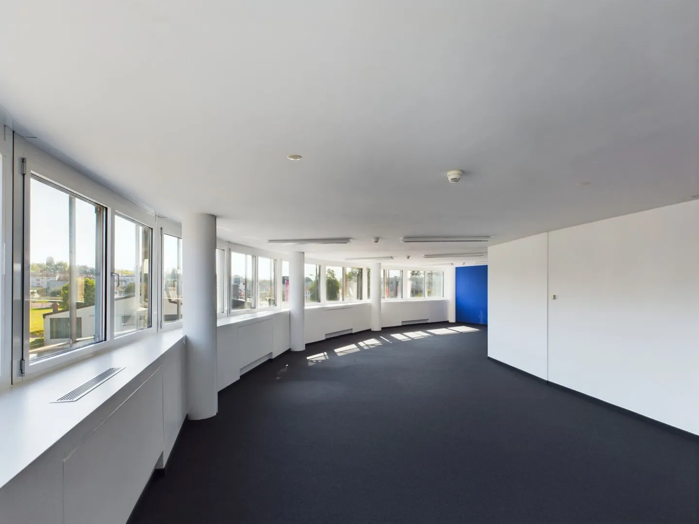 Tour d'affaires / Espaces commerciaux/bureaux haut de gamme - Photo 6 sur 11