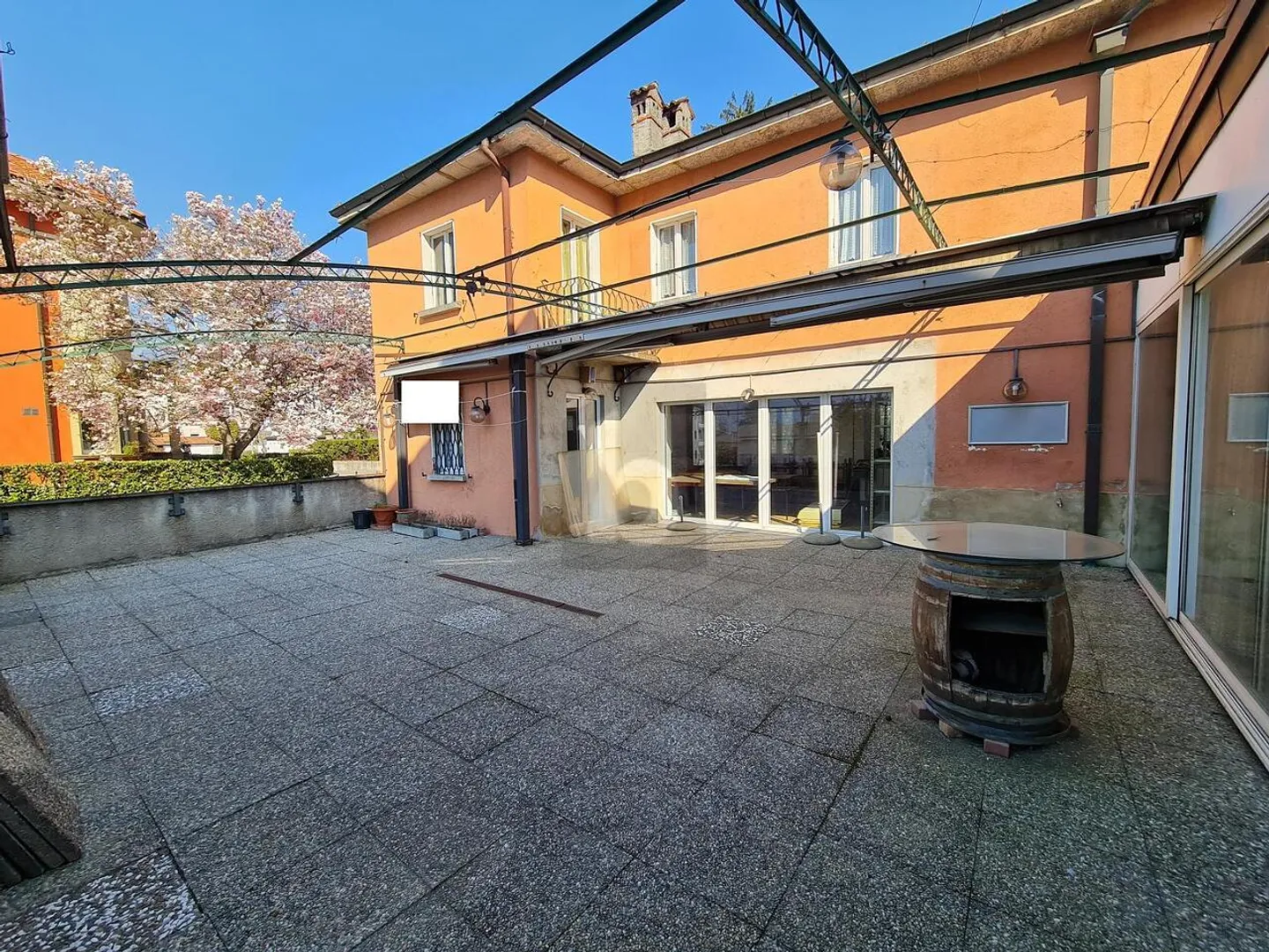 SPAZIOSO CON TERRAZZA - Foto 1 di 2