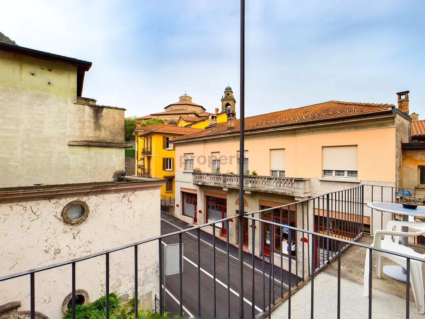 À vendre bien immobilier à Mendrisio : Centralité et potentiel à exploiter - Photo 8 sur 9