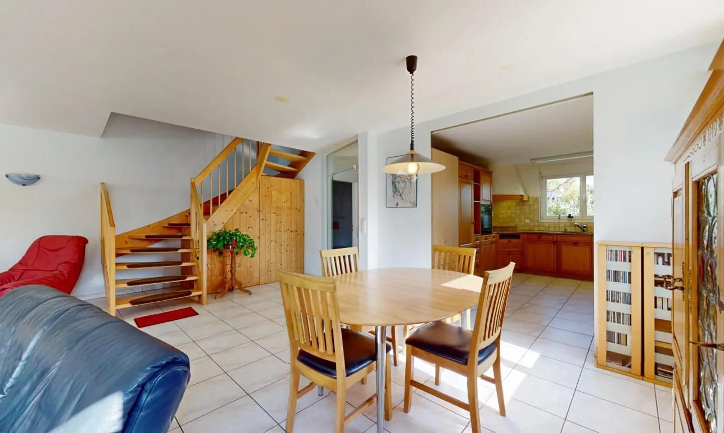 Comfort, Light and Private Garden? Superb Duplex in Morat - Photo 3 of 13