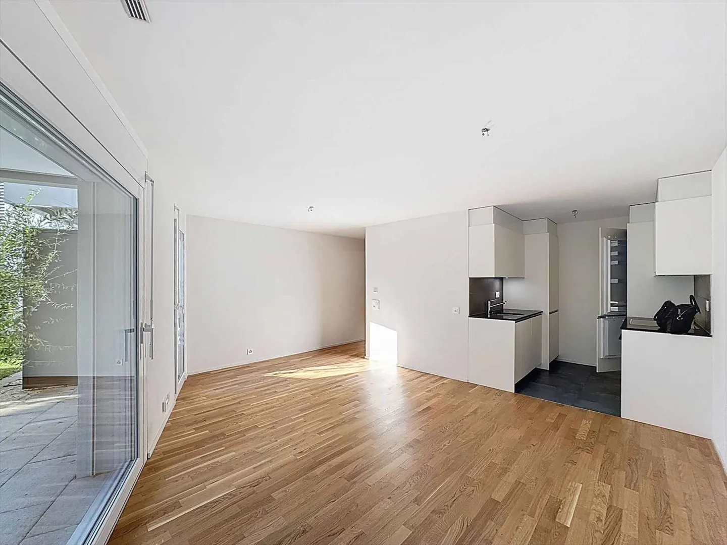 «2.5 P Kürzlich mit Terrasse und Garten» - Foto 6 von 12