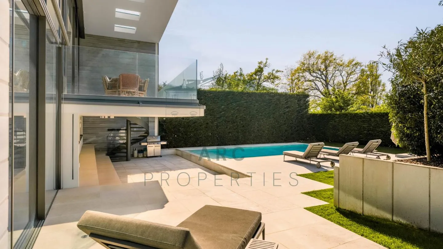 ANIÈRES - VILLA MODERNE AVEC ACCÈS PRIVÉ AU LAC - Photo 4 sur 4