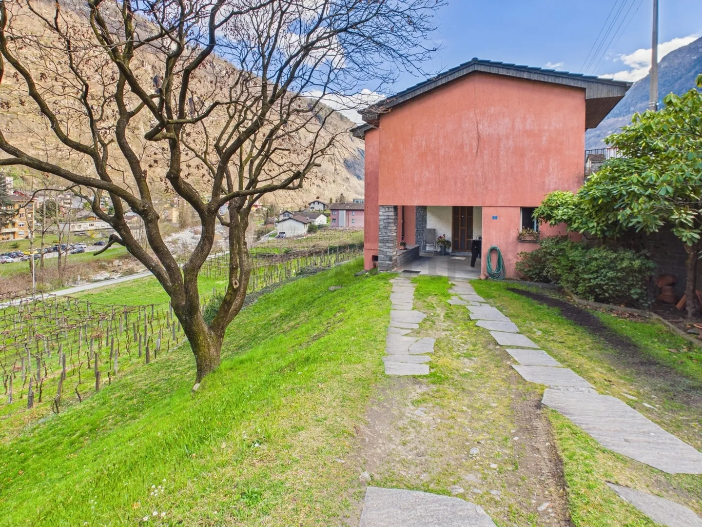 Charmante Villa Wohnung in Giornico - Foto 1 von 13