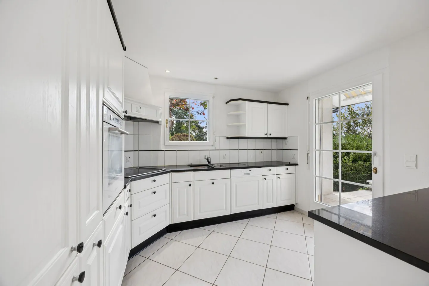 Ampia casa unifamiliare di 6,5 stanze con vista panoramica magnifica - Foto 4 di 15