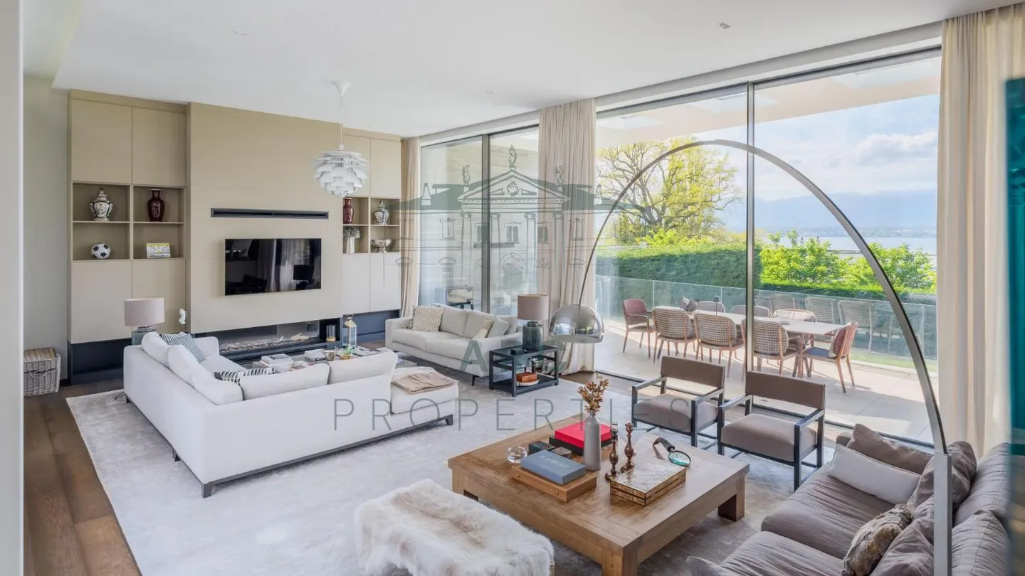 ANIÈRES - VILLA MODERNE AVEC ACCÈS PRIVÉ AU LAC - Photo 3 sur 4