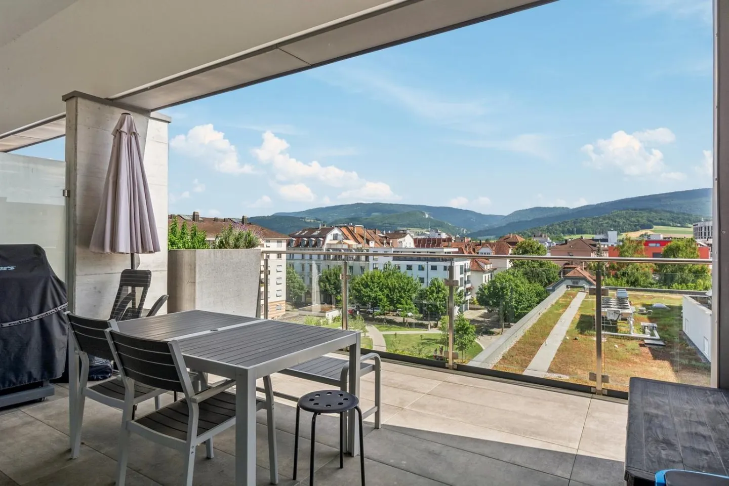 Dachgeschoss 5.5 Zimmer - Foto 6 von 13