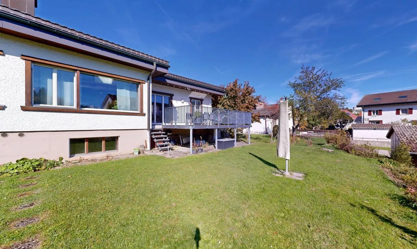 Casa a schiera di 173m2 - familiare, luminosa, con vista e giardino - Foto 1 di 11