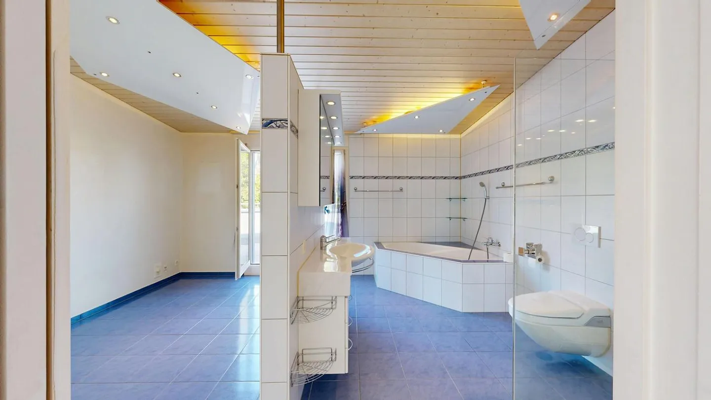 4½ (5 ½) Zimmer-Attika-Wohnung mit Lift in Thun (Seefeld)! - Foto 13 von 13