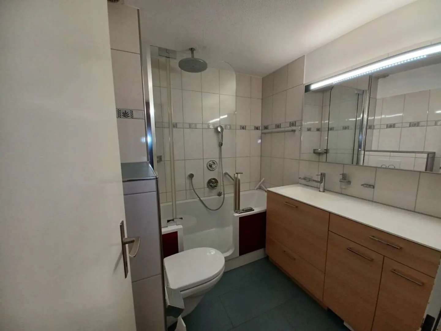 Sunny 3.5-room apartment - Photo 3 of 10