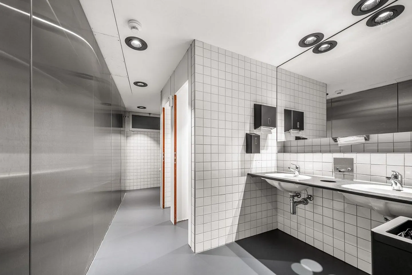 Spazio ufficio attraente in affitto - Foto 11 di 11