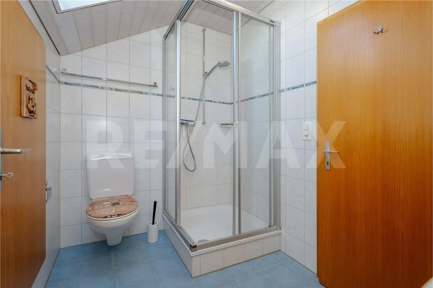 (Ferien-)Haushälfte mit 5.5-Zimmern für kreative Hobby-Handwerker/i... - Foto 10 von 13