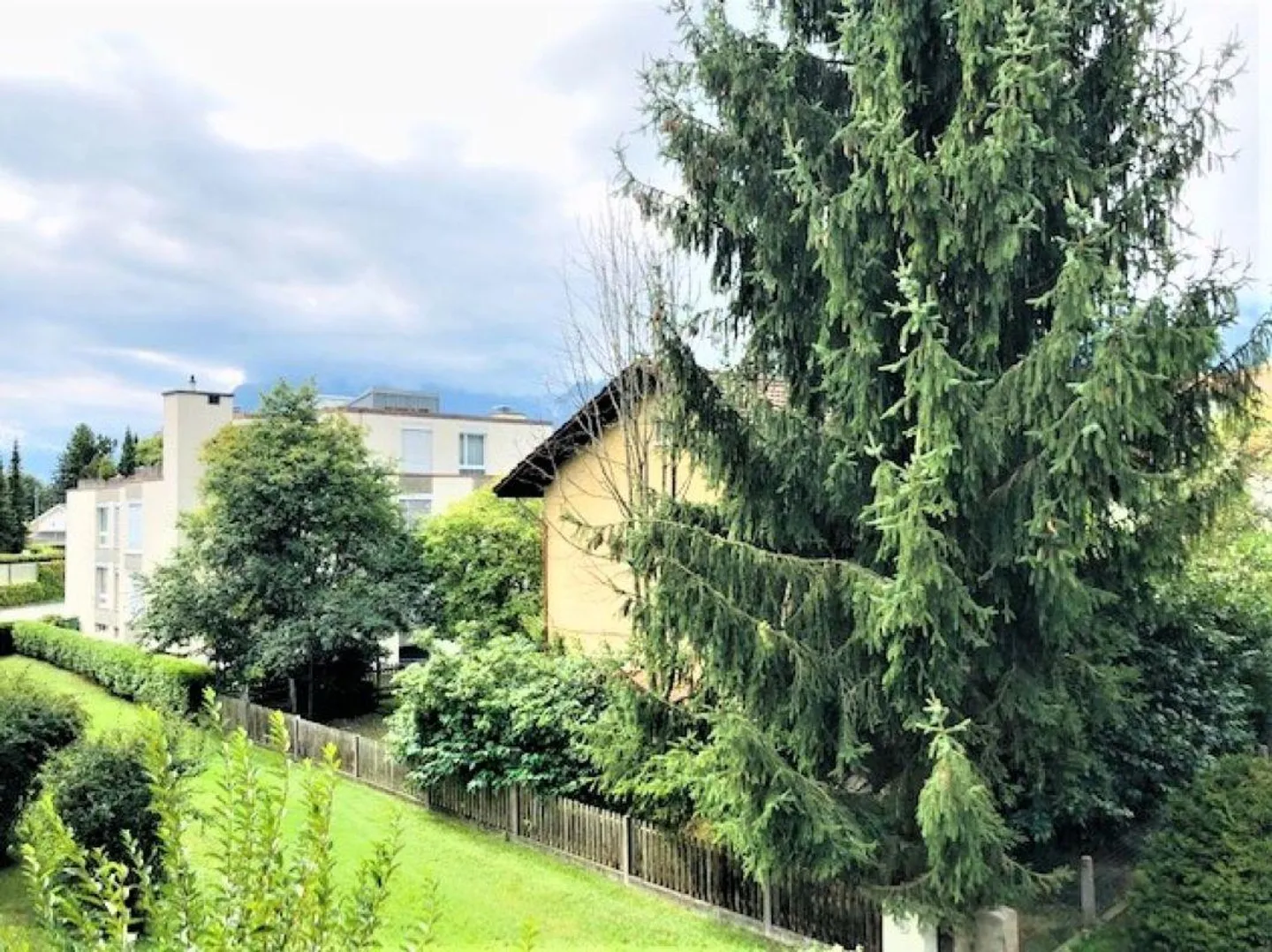 Appartamento 4 stanze - balcone con vista sul Niesen - Foto 10 di 12