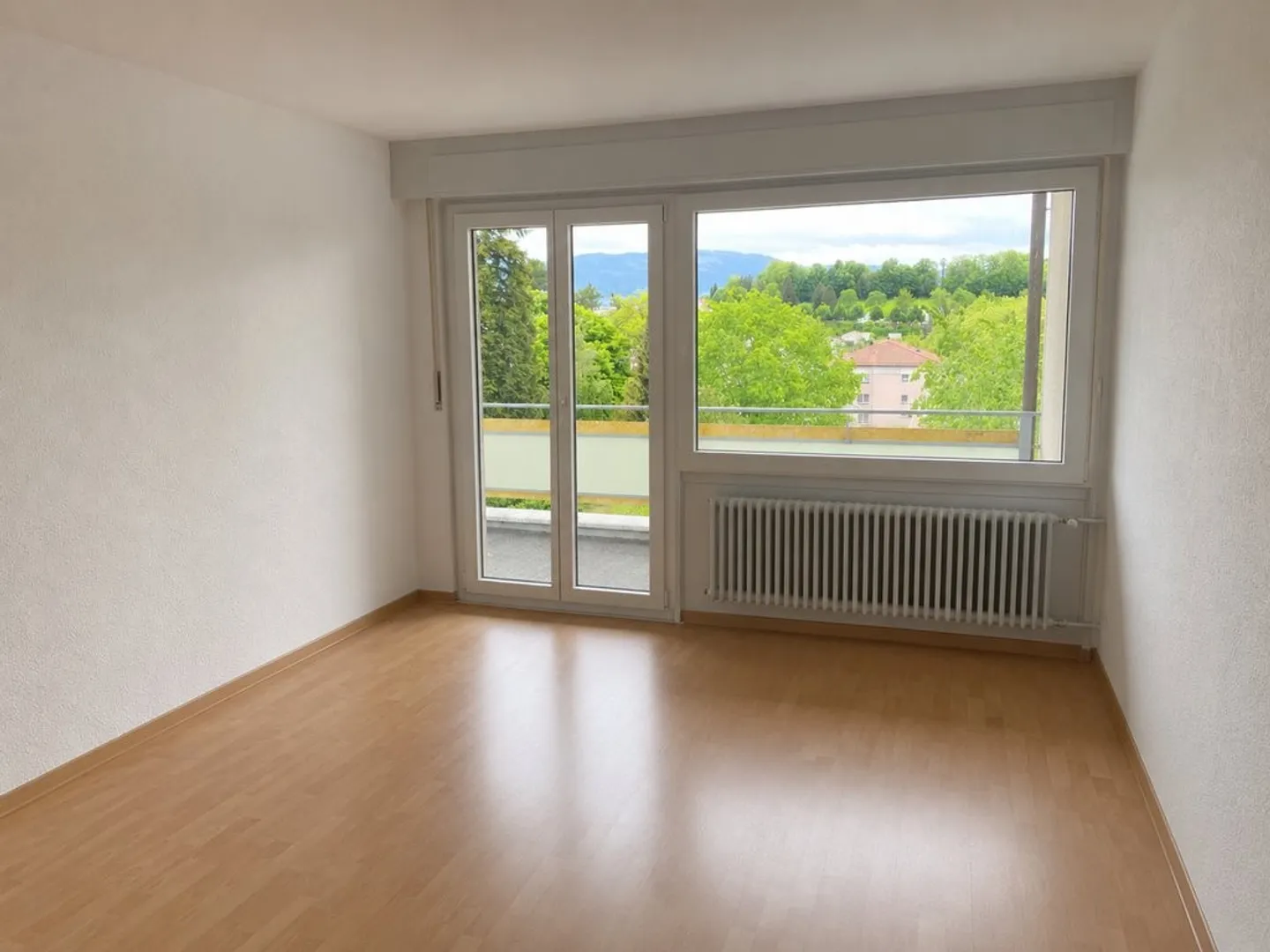 Charmante Wohnung in Fribourg - Foto 1 von 4