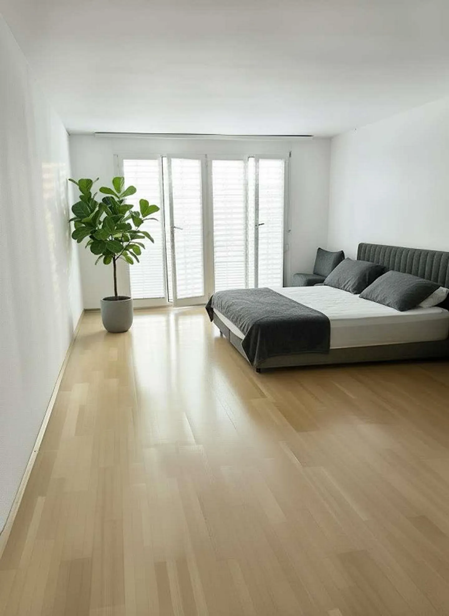 Appartement 1,5 pièces au rez-de-chaussée | Près du lac & polyvalent incluant une place de parking - Photo 2 sur 5