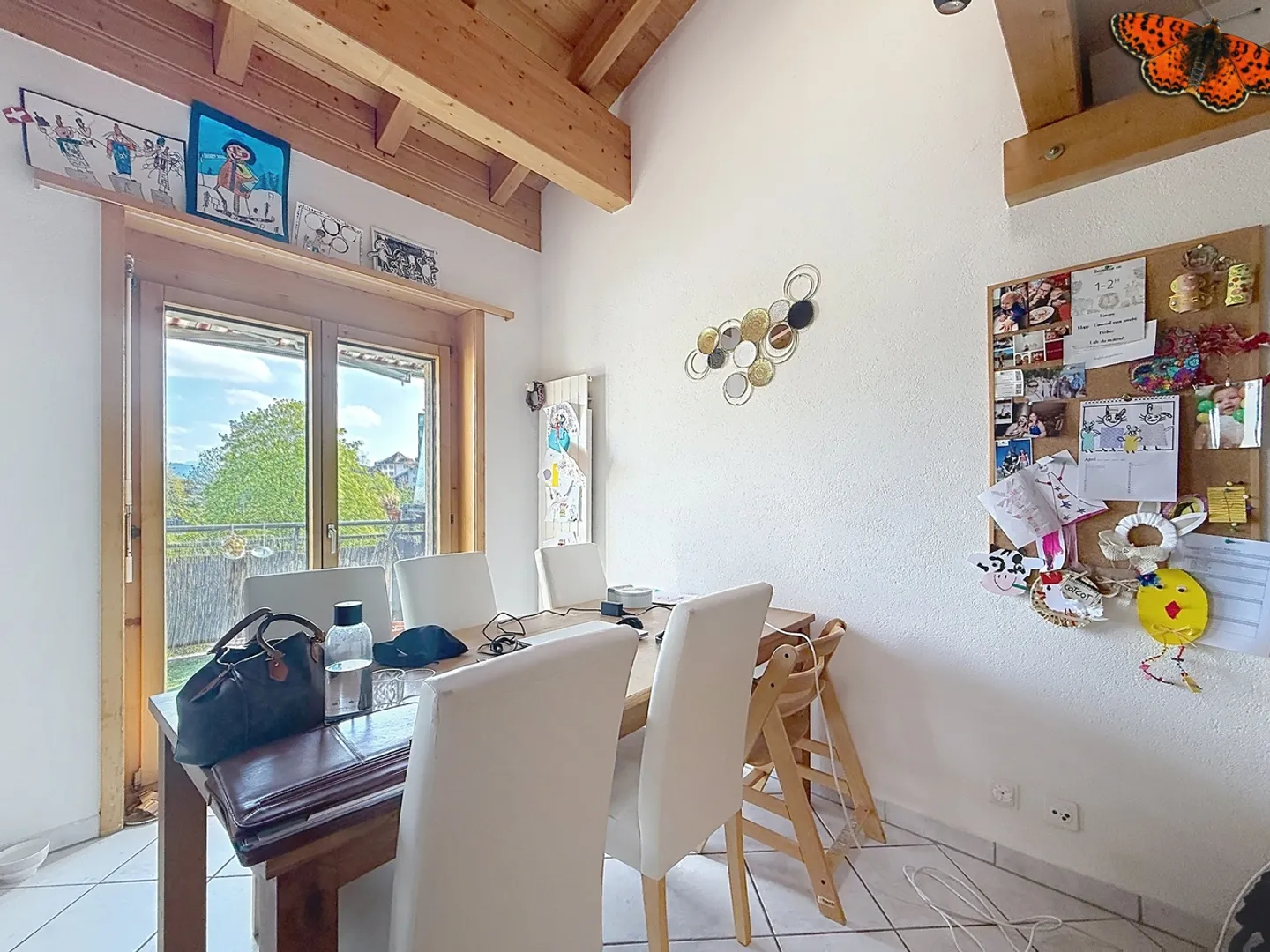 Duplex avec Plafonds Cathédrale - Photo 7 sur 12