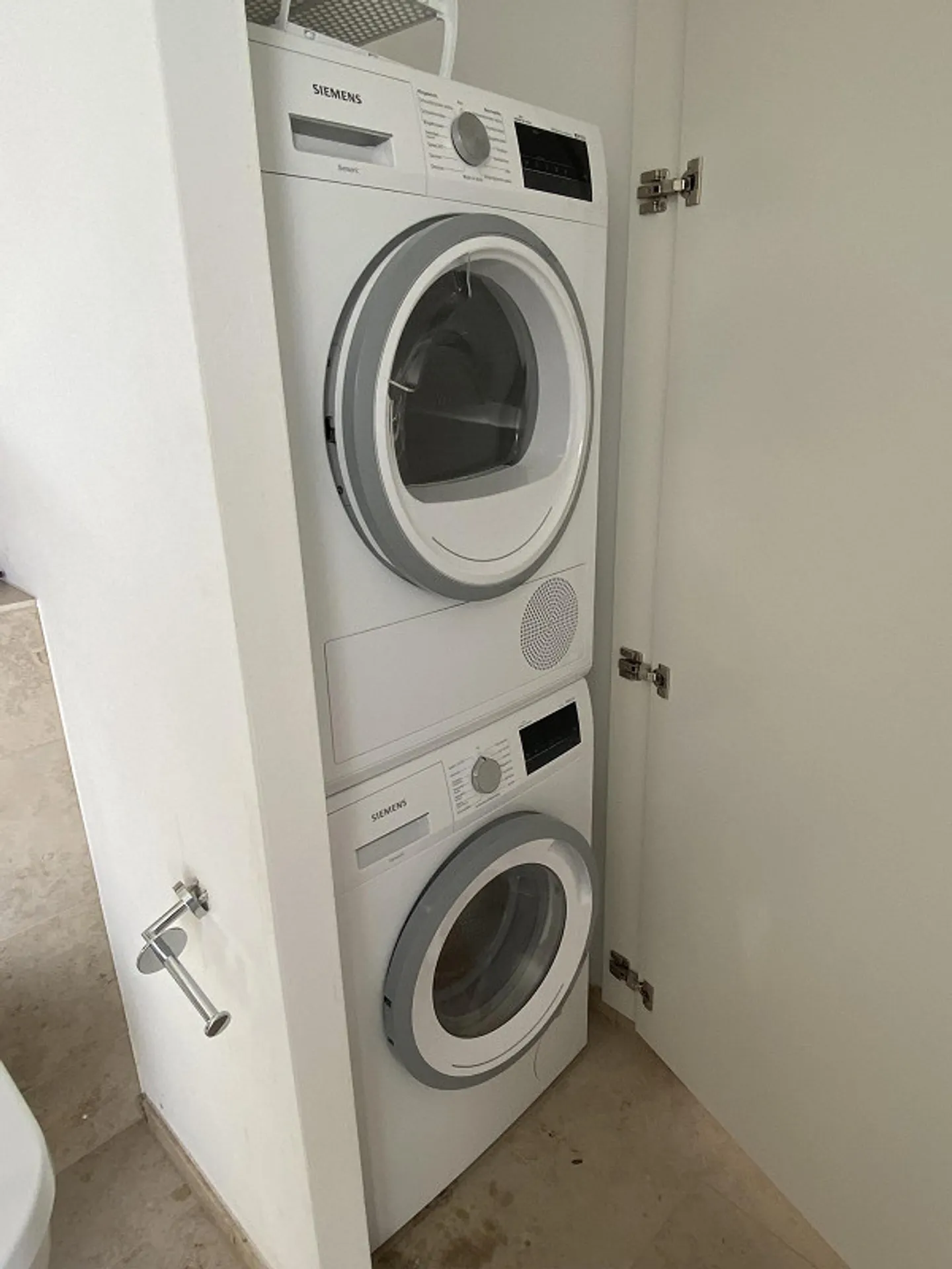 Exklusive Attika-Wohnung mit Weitsicht über Altstetten - Foto 9 von 13