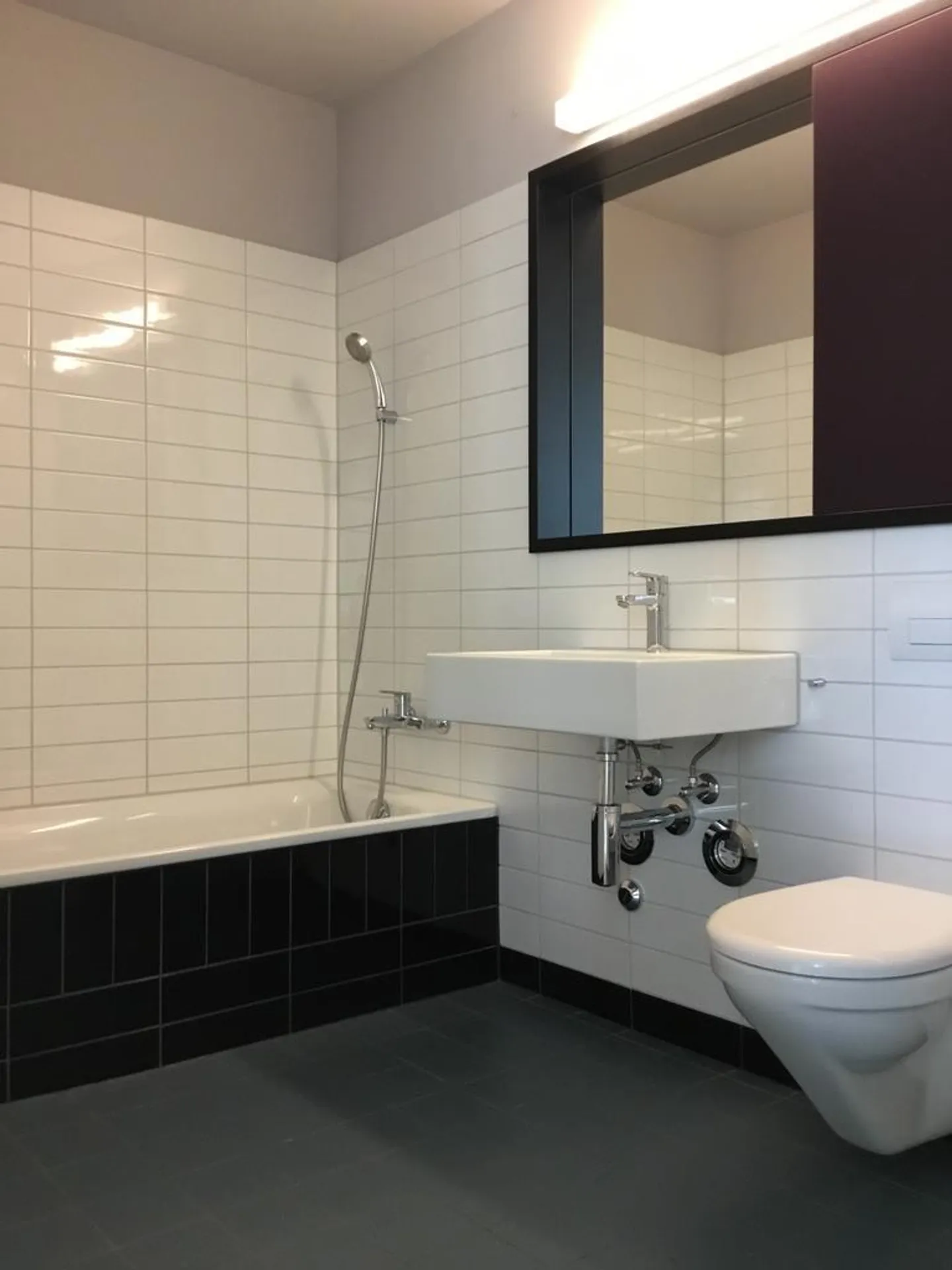 Living centrally and modernly in Glattpark? - Photo 3 of 6