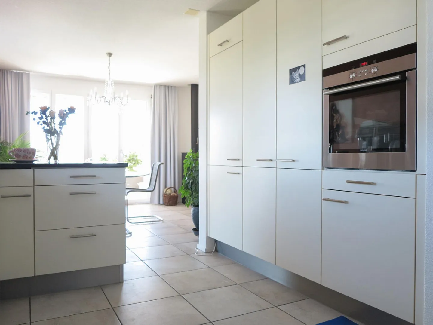 Appartamento Attico Unico di 4,5 Stanze con Vista sul Verde - Foto 4 di 15