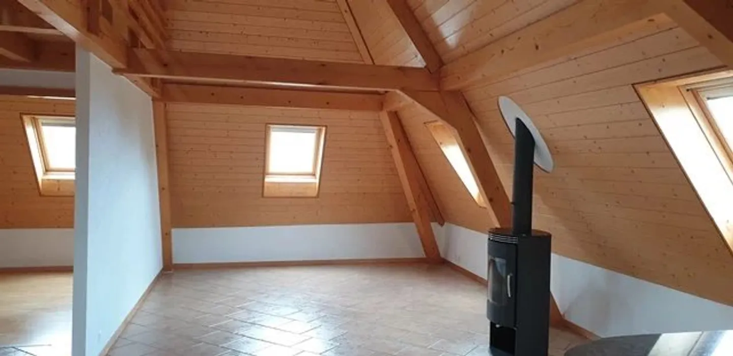 Appartamento con 3,5 stanze e travi a vista, ca. 113m2 - Foto 3 di 7