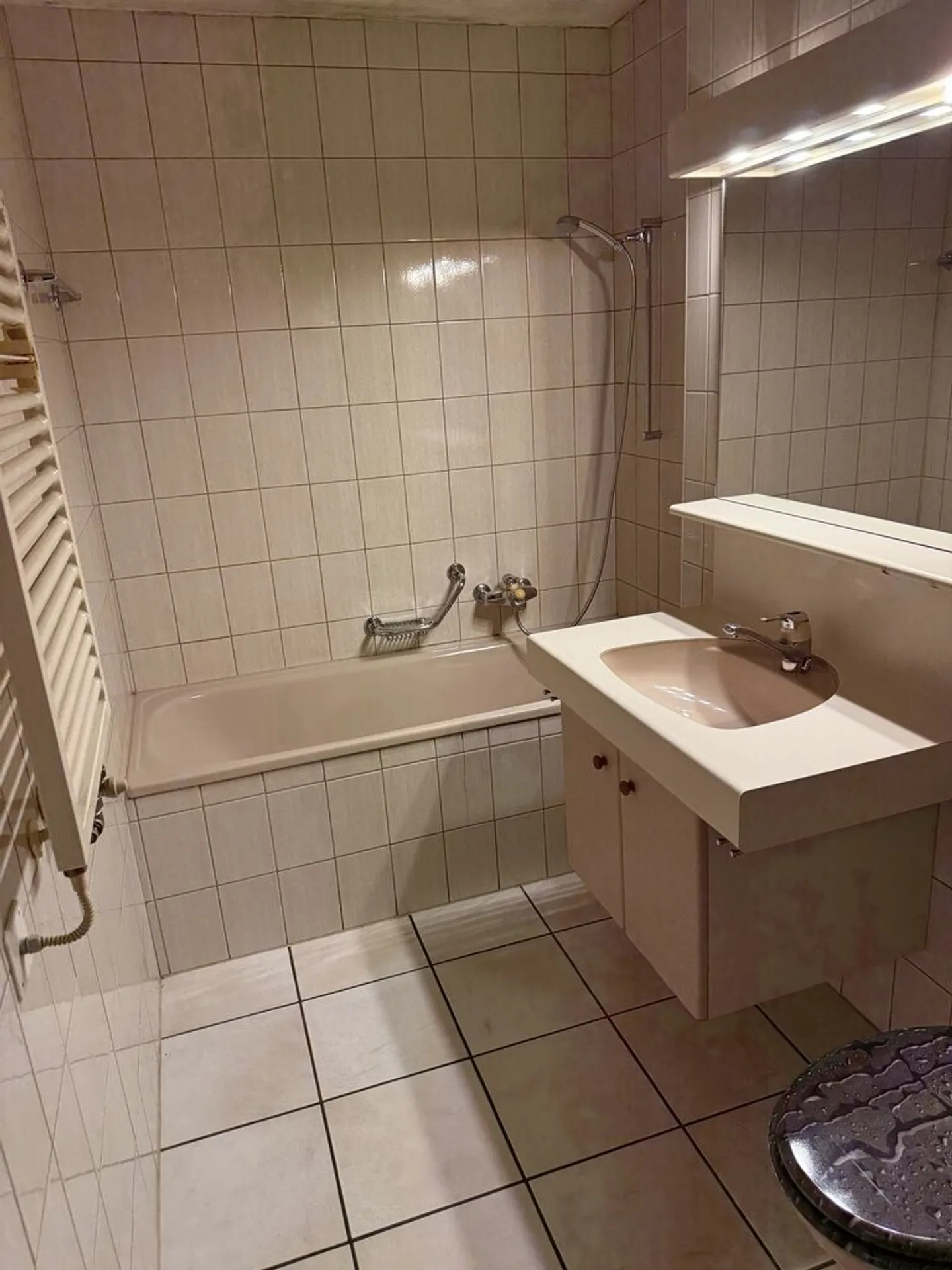 Zu ergreifen! Wunderschönes Studio im Herzen von Aigle! - Foto 4 von 4