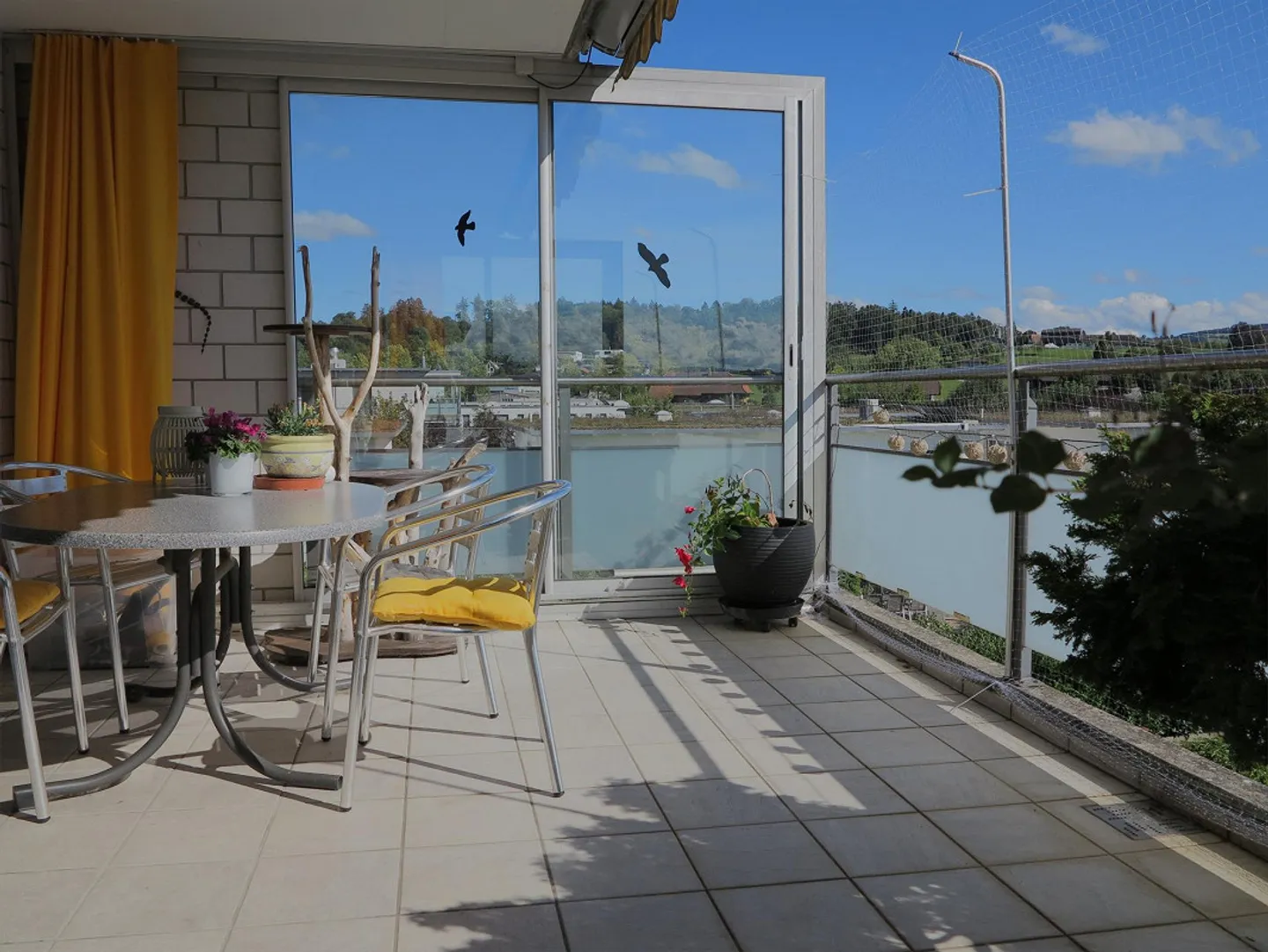 Appartamento Attico Unico di 4,5 Stanze con Vista sul Verde - Foto 8 di 15
