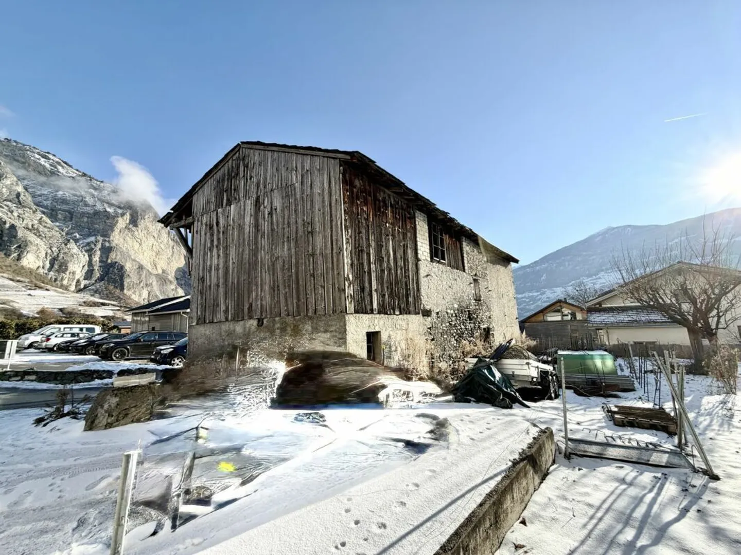 Maison à rénover au centre de Chamoson, vendu avec autorisation de construire - Photo 5 sur 22