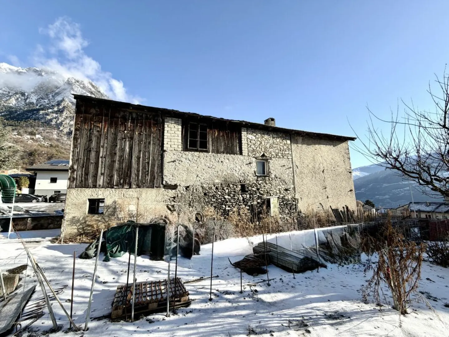 Maison à rénover au centre de Chamoson, vendu avec autorisation de construire - Photo 7 sur 22