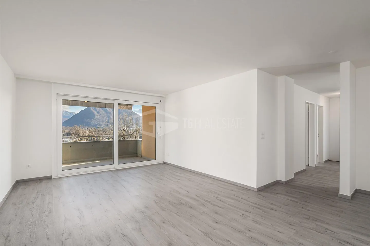 Appartement avec 3,5 pièces rénové avec vue agréable - Photo 1 sur 9