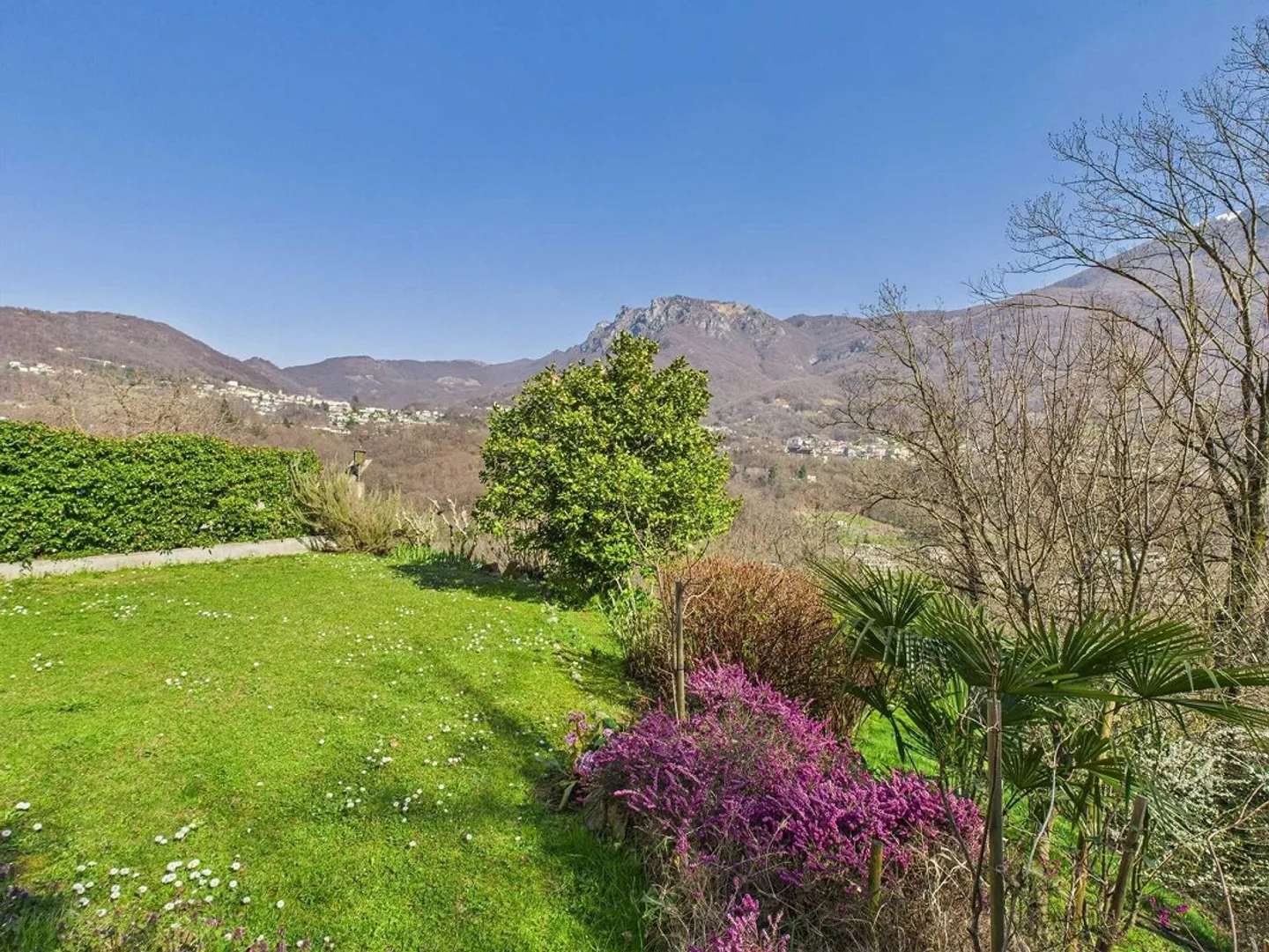 Penthouse 4.5 pièces avec vue sur les montagnes à Lugaggia - Photo 4 sur 13