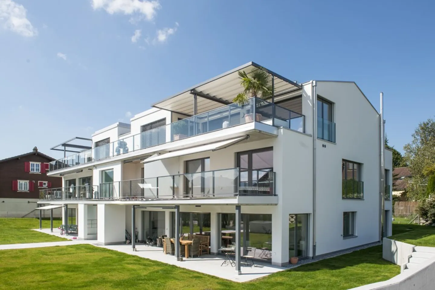 Exklusive Gartenwohnung in Einsiedeln - Foto 1 von 11