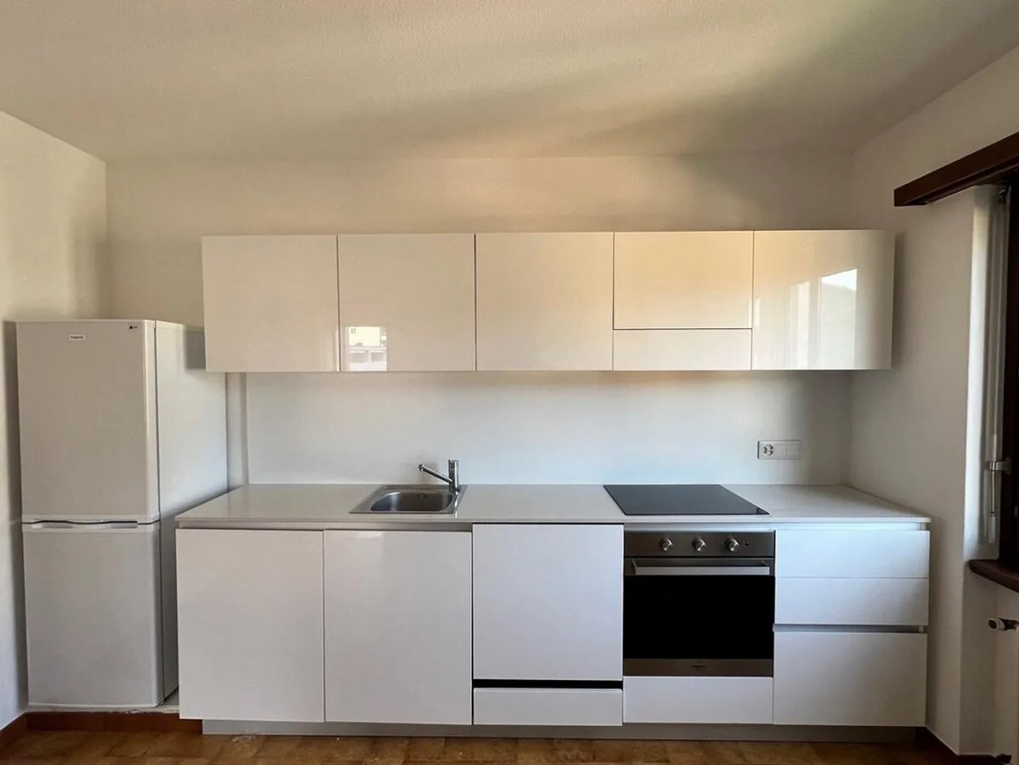 MENDRISIO – 3.5 ZIMMER MIT GERÄUMIGEN DIMENSIONEN UND MODERNEM KOMFORT - Foto 3 von 12