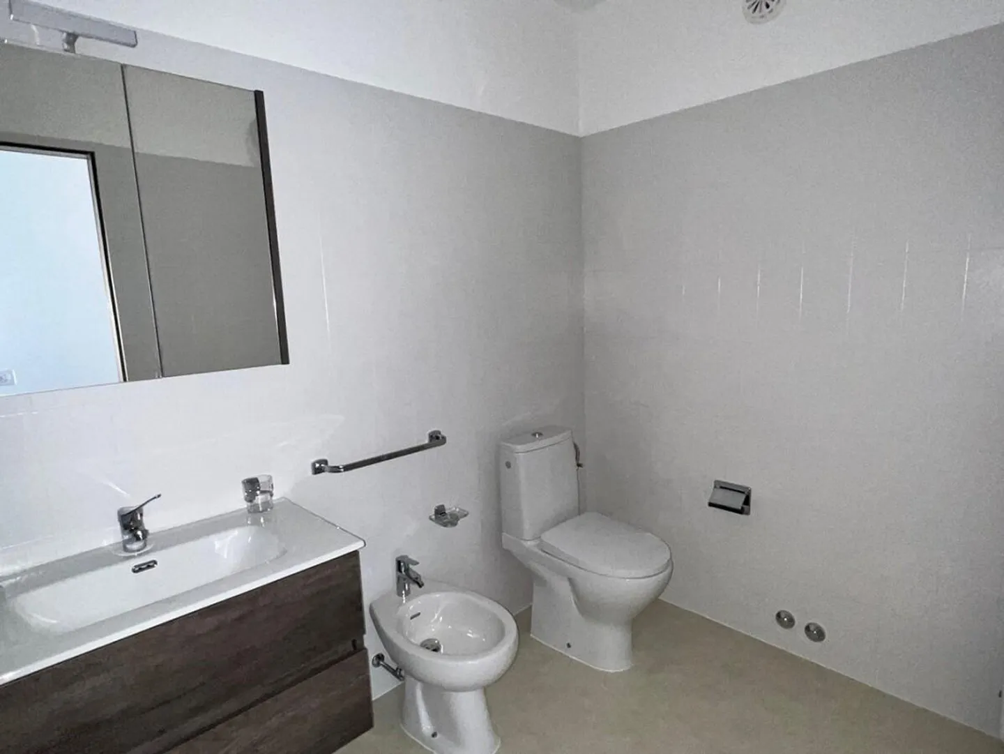 MENDRISIO – 3.5 ZIMMER MIT GERÄUMIGEN DIMENSIONEN UND MODERNEM KOMFORT - Foto 6 von 12