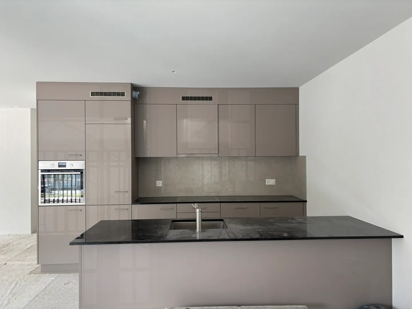 Modern 4.5 Room Apartment - Photo 3 of 11