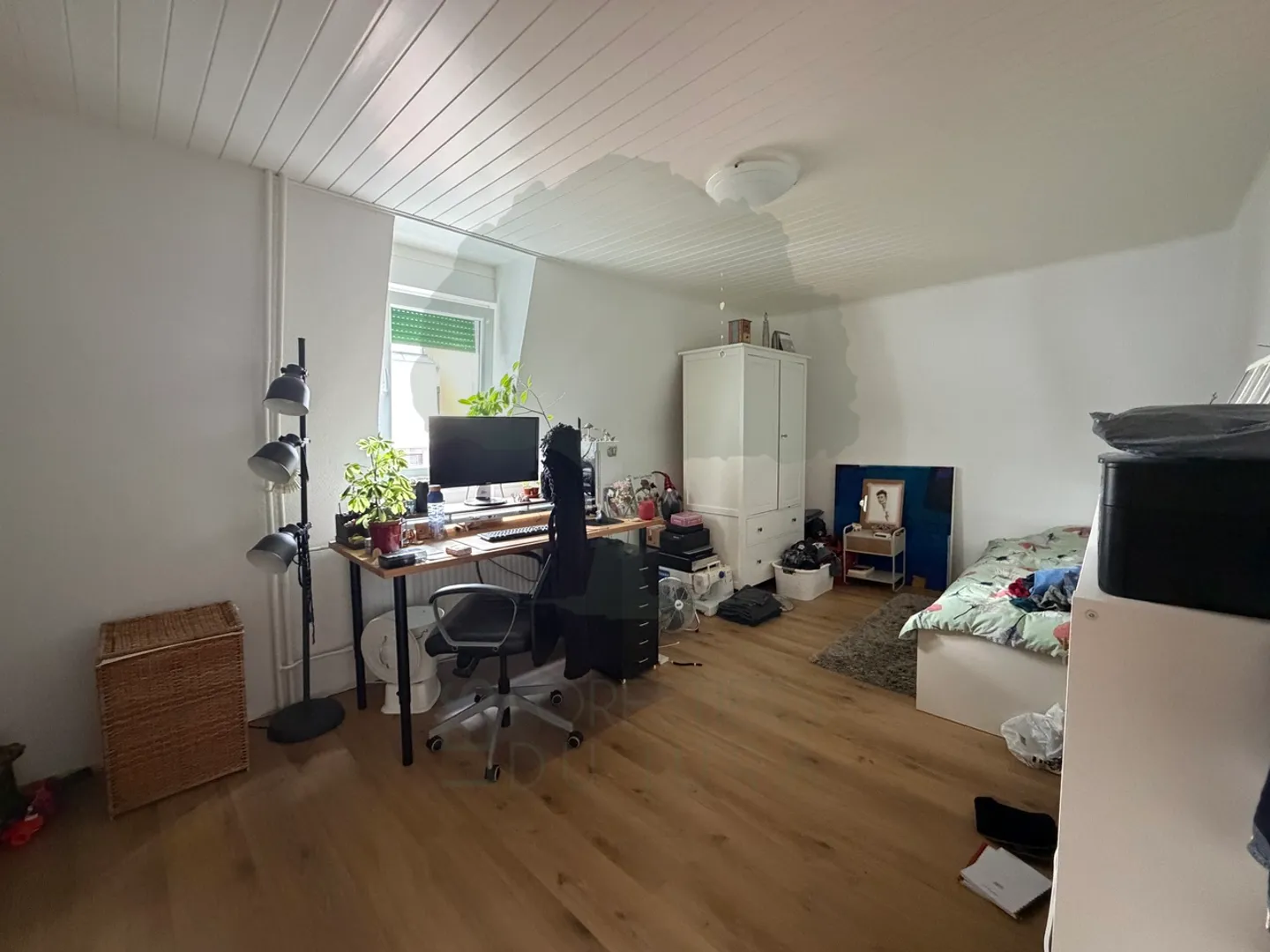 Spazioso duplex di 5,5 locali completamente ristrutturato a Delémont - Foto 5 di 11