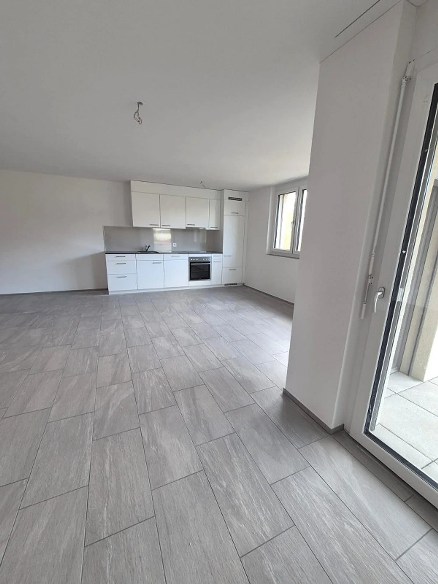 Neubau 2.5-Zimmer Wohnung mit Terrasse - Foto 1 von 7